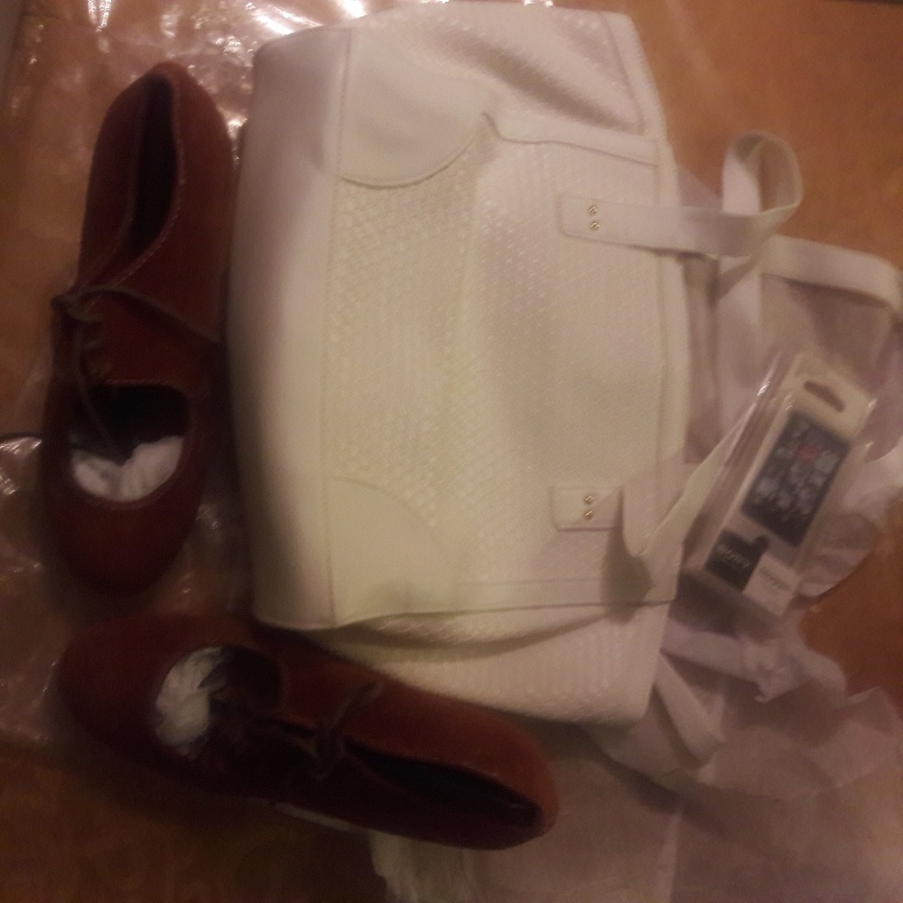 Cushion Walk genuine suede lace up wedge - Picture 4 of 8